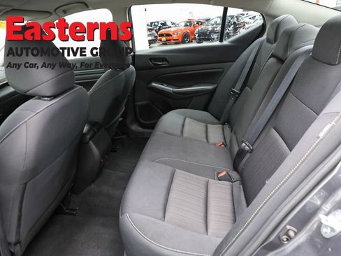 Used 2024 Nissan Altima 2.5 SV FWD image 21