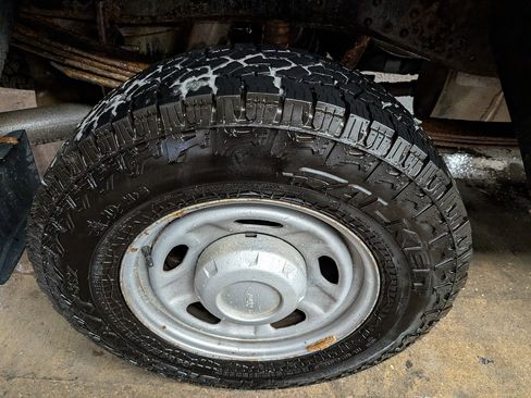 Used 2014 Ford F250 XL w/ Power Equipment Group image 28