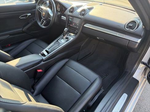 Used 2024 Porsche 718 Cayman S RWD image 10