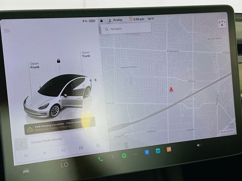 Used 2023 Tesla Model 3 Standard Range image 19