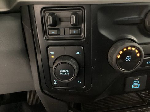 Used 2023 Ford F250 XLT w/ 360-Degree Camera Package image 30