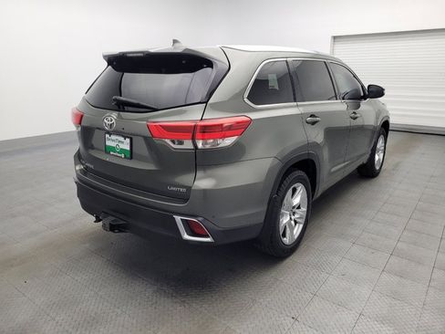 Used 2019 Toyota Highlander Limited image 9