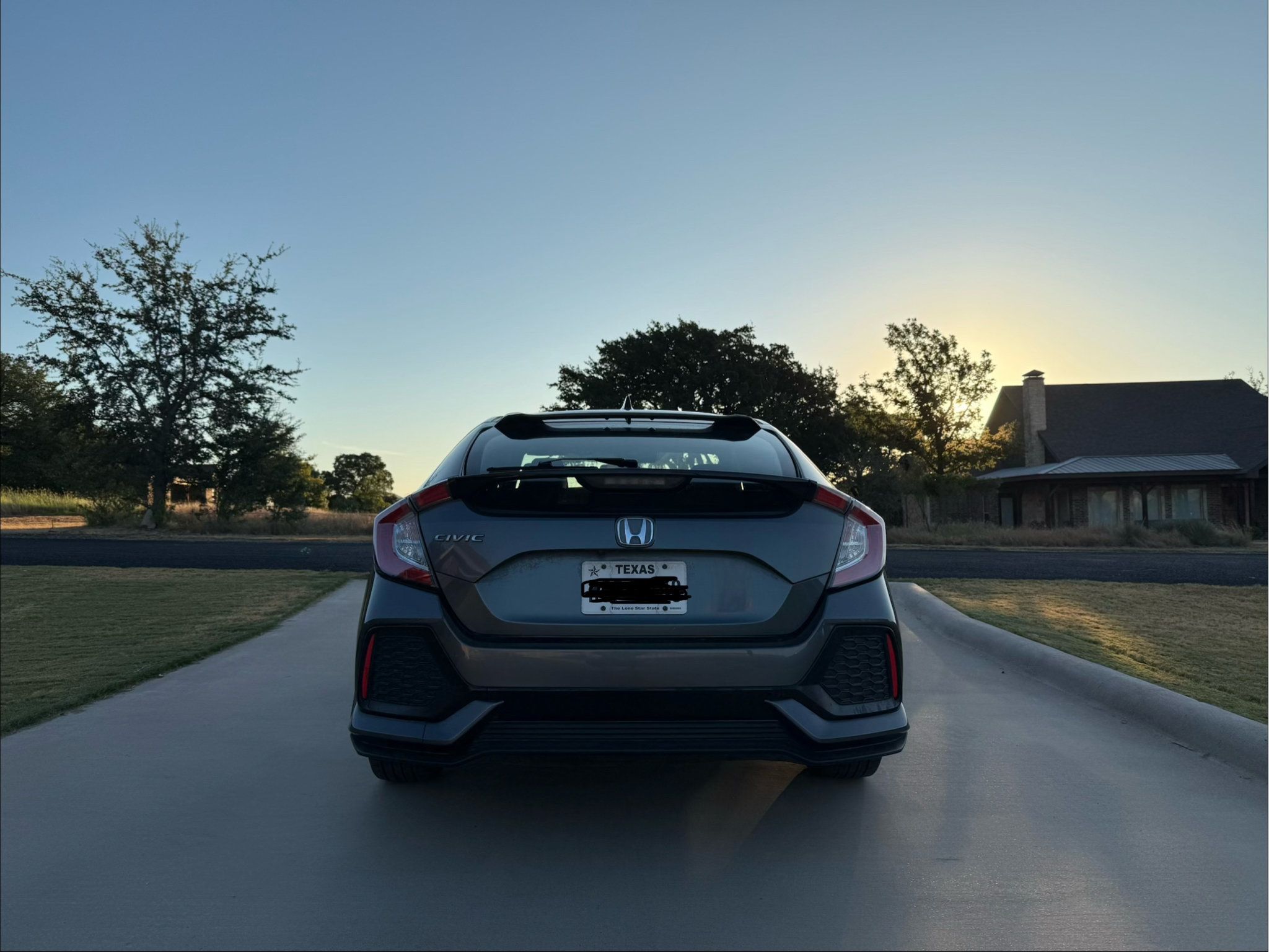 Used 2019 Honda Civic EX image 2