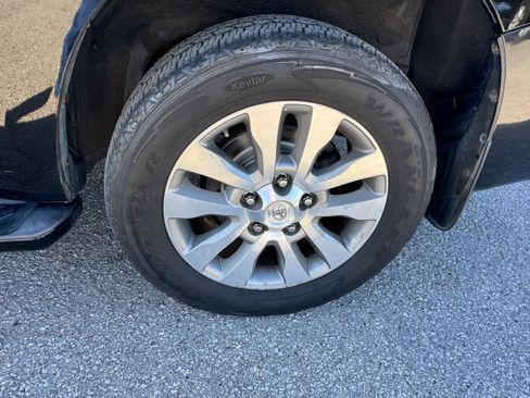 Used 2014 Toyota Sequoia Limited image 7