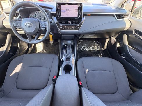 Used 2022 Toyota Corolla LE image 26