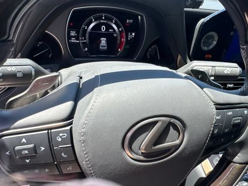 Used 2022 Lexus LS 500 AWD w/ Interior Upgrade Package image 26