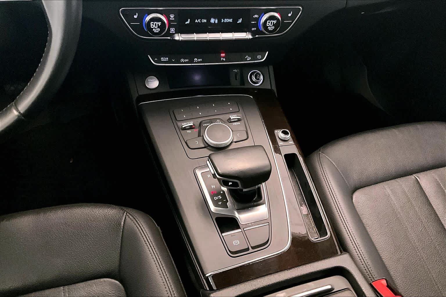 Used 2020 Audi Q5 2.0T Premium AWD/4WD image 16