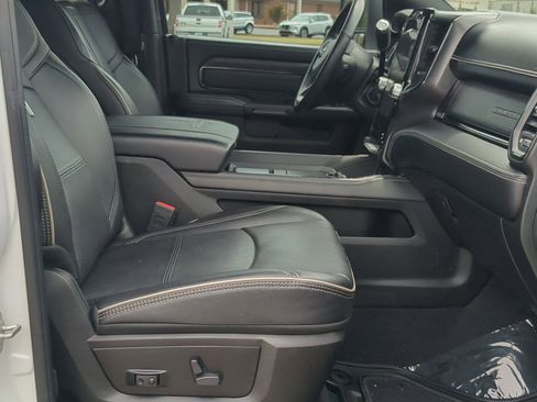 Used 2024 RAM 2500 Limited image 27