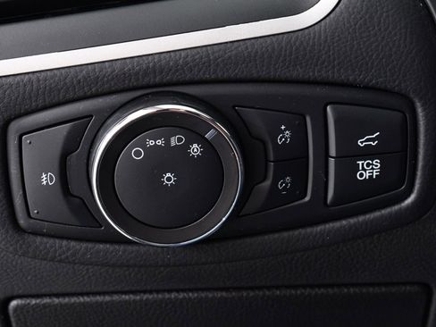 Used 2022 Ford Edge SEL w/ Convenience Package image 32