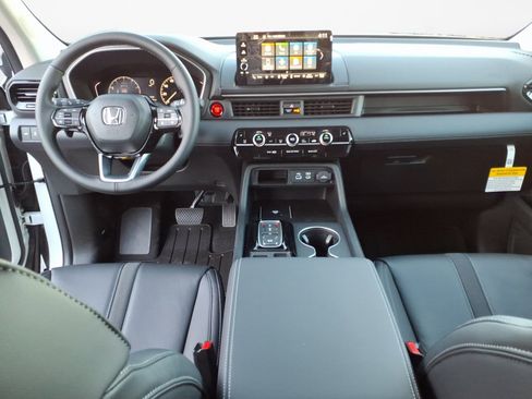 New 2025 Honda Pilot EX-L image 10