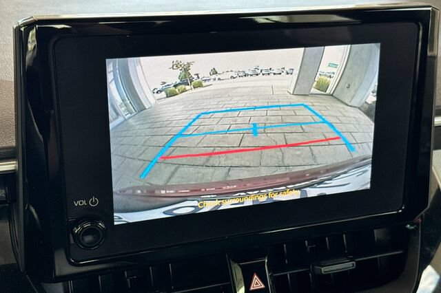 Used 2023 Toyota Corolla SE w/ Carpet Mat Package (TMS) FWD image 18