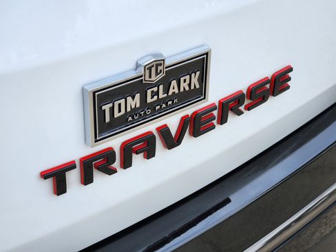 Certified 2023 Chevrolet Traverse Premier w/ Redline Edition image 10