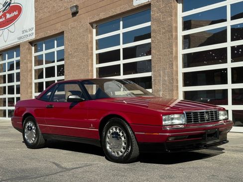 Used 1993 Cadillac Allante image 1