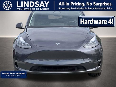 Used 2024 Tesla Model Y Long Range AWD/4WD image 3