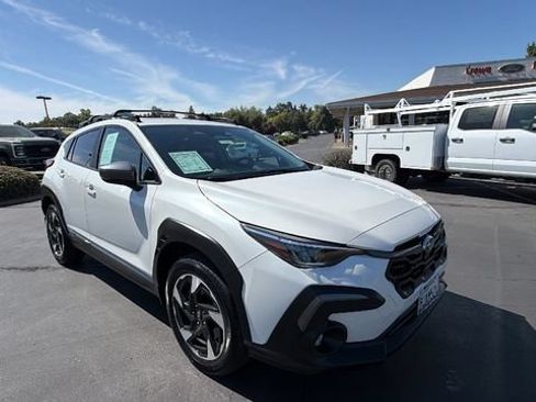 Used 2024 Subaru Crosstrek 2.5i Limited AWD/4WD image 2