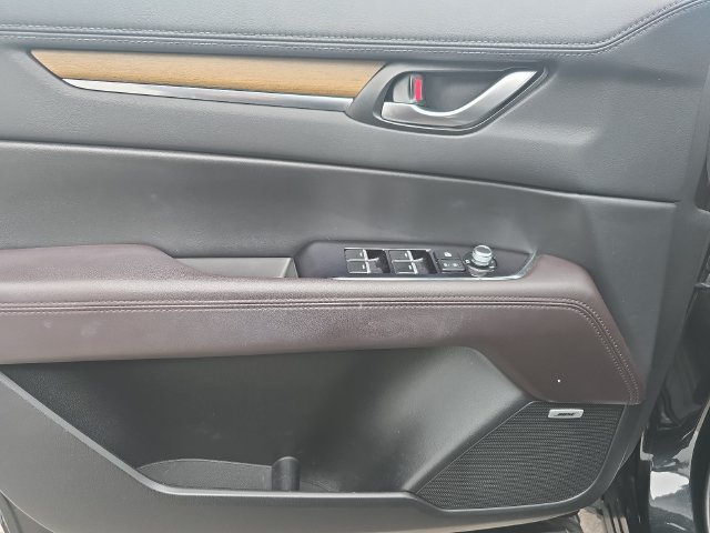 Used 2019 MAZDA CX-5 Signature AWD/4WD image 16
