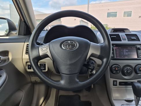 Used 2013 Toyota Corolla LE FWD image 22