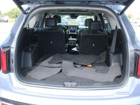 Used 2021 Kia Sorento EX w/ Panoramic Sunroof Package image 6