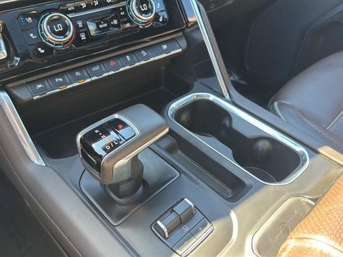 Used 2023 GMC Sierra 1500 Denali w/ Denali Reserve Package image 15