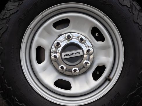 Used 2018 Ford F350 XL w/ Power Equipment Group image 12