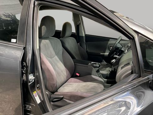 Used 2012 Toyota Prius V Two FWD image 8