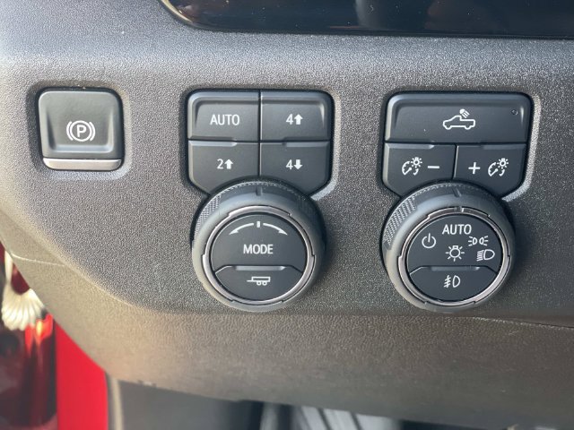 Used 2024 Chevrolet Silverado 1500 RST w/ Convenience Package II AWD/4WD image 20