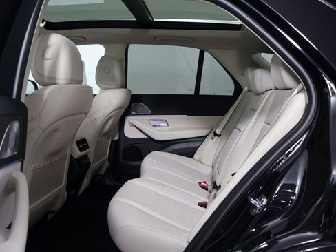 New 2026 Mercedes-Benz GLE 450 4MATIC image 6
