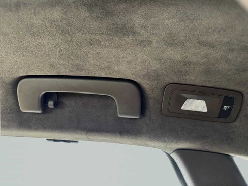 Used 2017 Porsche Macan Turbo image 41