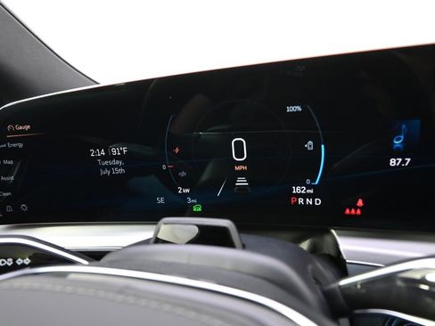 New 2025 Cadillac Lyriq Luxury image 25