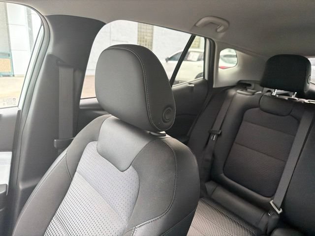 Used 2025 Chevrolet Trax LT FWD image 59