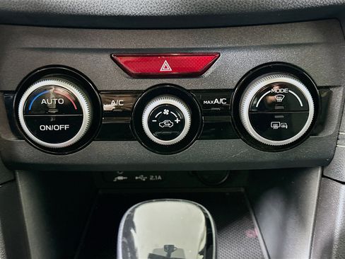 Used 2021 Subaru Crosstrek 2.5i Sport w/ Moonroof Package image 23