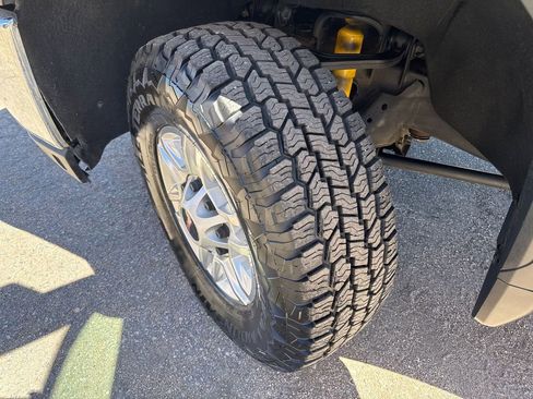 Used 2020 GMC Sierra 2500 SLE w/ SLE Convenience Package image 50