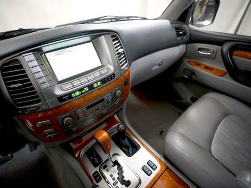 Used 2003 Lexus LX 470 4WD image 8