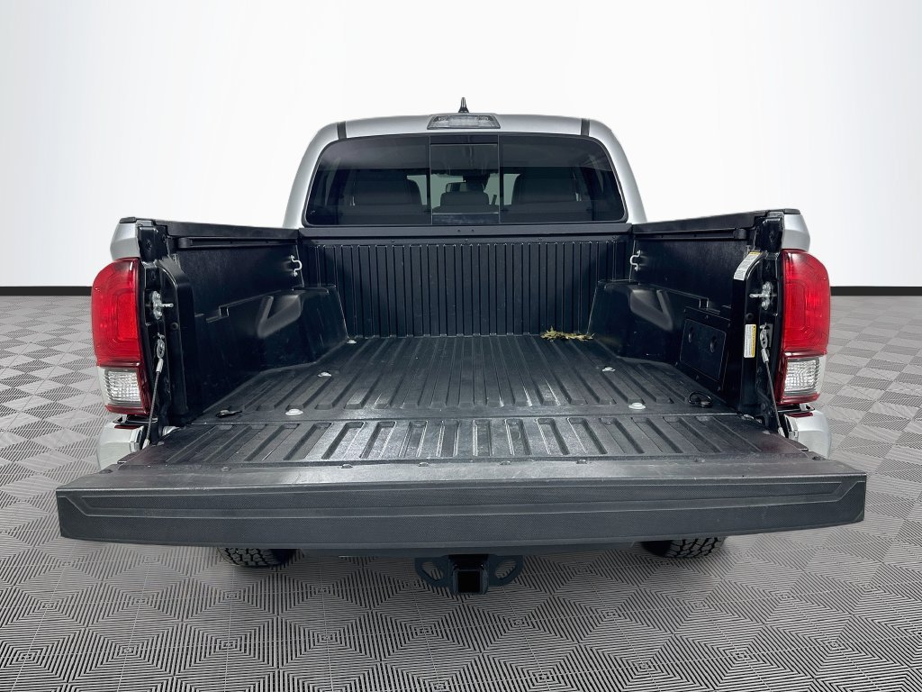 Certified 2023 Toyota Tacoma SR5 w/ Black Out Package (TMS) AWD/4WD image 14
