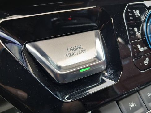 Certified 2025 GMC Sierra 1500 Denali Ultimate AWD/4WD image 35