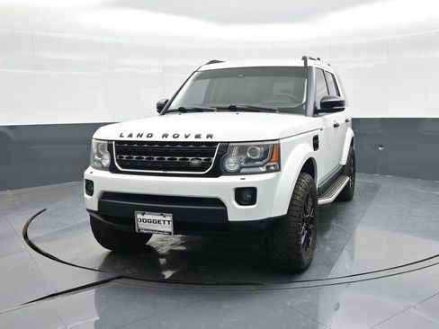 Used 2015 Land Rover LR4 HSE LUX image 18