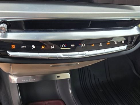 New 2025 Cadillac Lyriq Luxury image 24