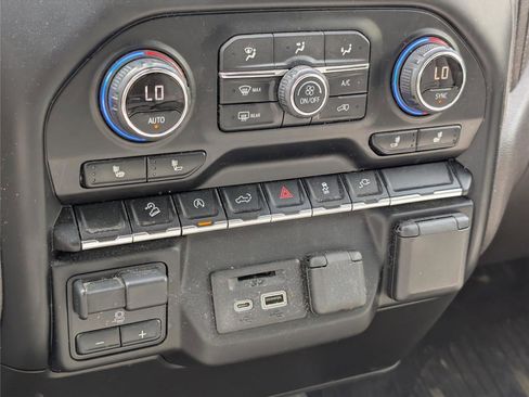 Used 2021 Chevrolet Silverado 1500 LT w/ All Star Edition Plus image 19