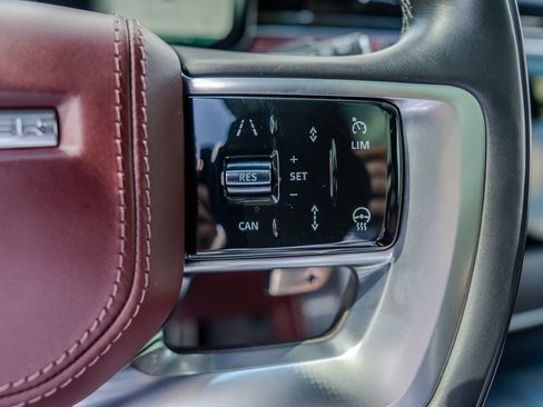 Used 2024 Land Rover Range Rover Autobiography image 7