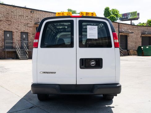 Used 2007 Chevrolet Express 1500 RWD image 7