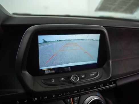 Used 2019 Chevrolet Camaro ZL1 RWD image 19