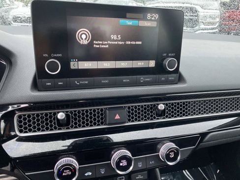 Used 2024 Honda Civic Sport image 11