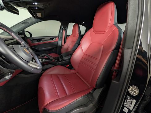 Certified 2024 Porsche Cayenne Turbo GT image 5