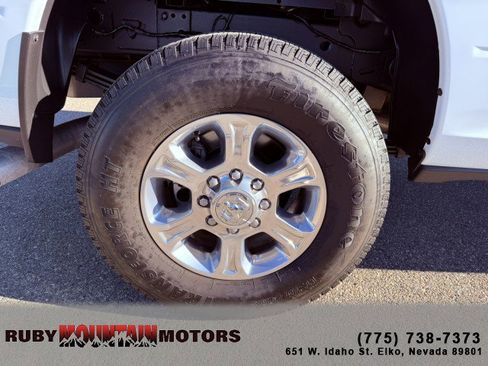 Used 2023 RAM 3500 Big Horn w/ Safety Group image 29