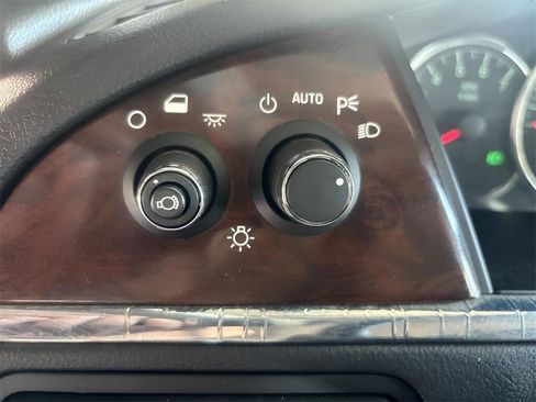 Used 2008 Buick LaCrosse CXL image 12