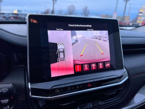 Used 2022 Jeep Compass Trailhawk w/ Trailhawk Elite Group image 17