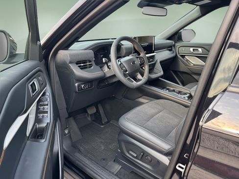 New 2026 Ford Explorer Tremor w/ Tremor Ultimate Package AWD/4WD image 9