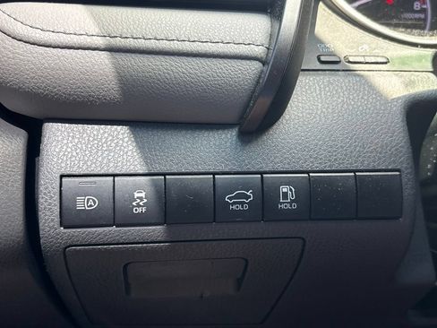 Used 2021 Toyota Camry LE FWD image 23
