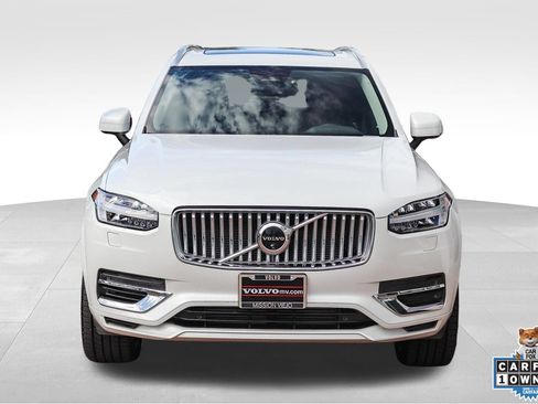 Used 2025 Volvo XC90 T8 Plus w/ Protection Package Premier AWD/4WD image 2