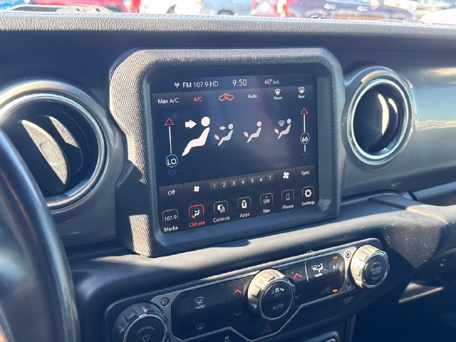 Used 2022 Jeep Gladiator Overland AWD/4WD image 24